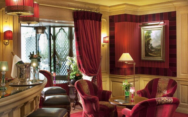 Hotel Chambiges Elysées
