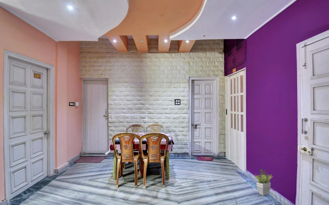 OYO Flagship 70388 R A Homestay