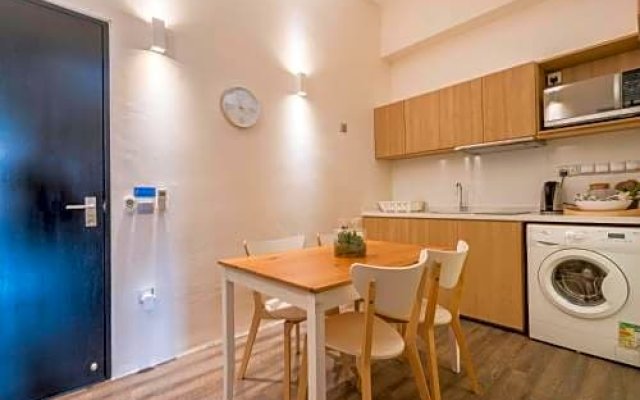 South Buona Vista Loft Studio Suites Serviced Apartment (Staycation Approved)