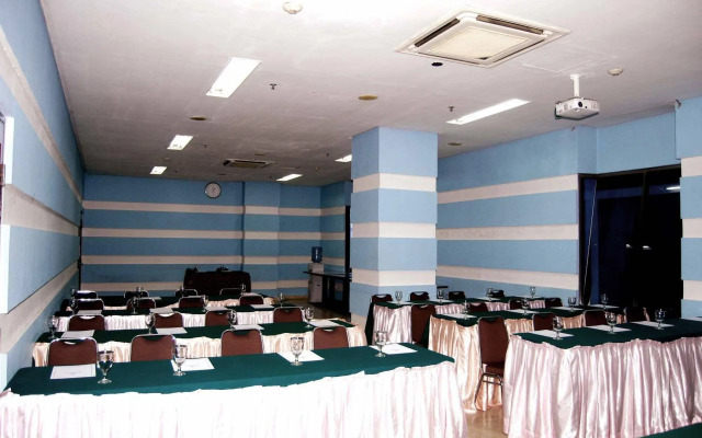 Super OYO Townhouse 1 Hotel Salemba