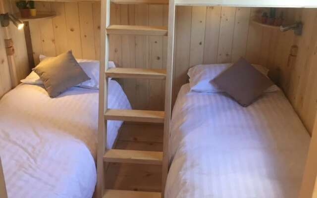 Camping Le Vieux Vallon Cabane Lodge