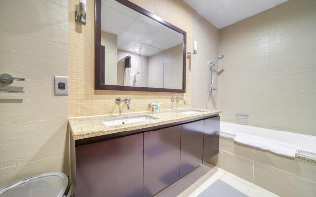 Tiara Ruby - 606- PJ