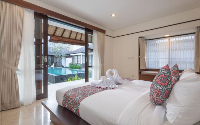 Villa Ininda and Ligaya