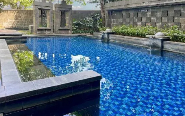 Luxury 3BR Kemang Village w/ Netflix, WiFi, Pool