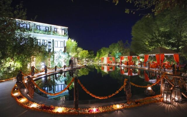 The Earth House Resort