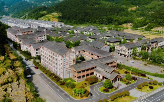 Zhiren Inn