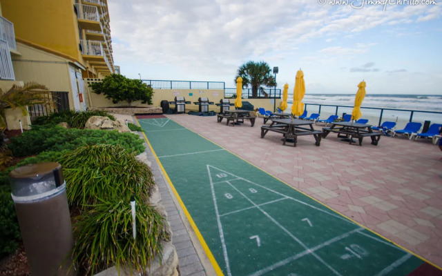 Outrigger Beach Club