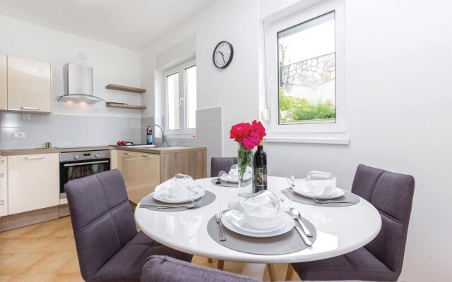 Nice Home in Crikvenica With Wifi and 2 Bedrooms