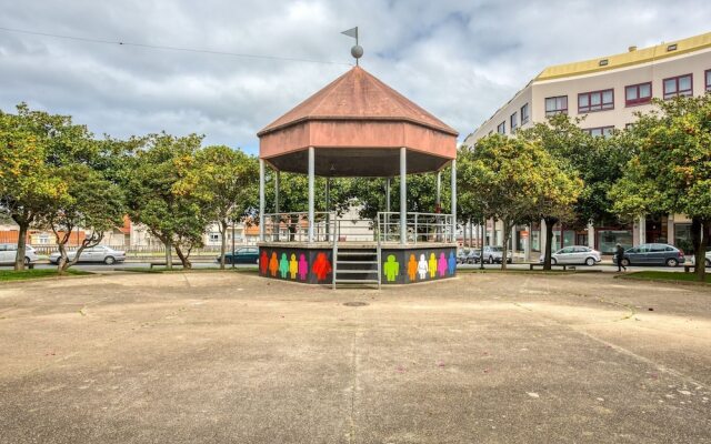 Cheerful Holiday Home in Santa Cruz near Sea Beach