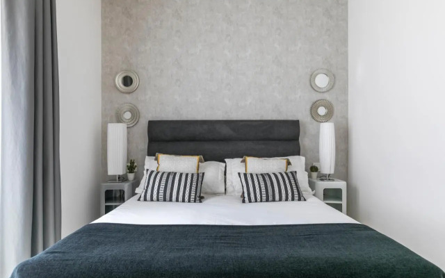 Riverside by Forever Rentals
