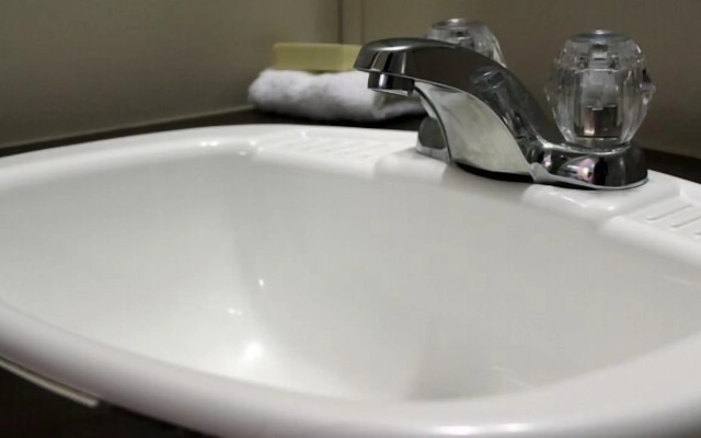 Shale Lodge Pleasanton