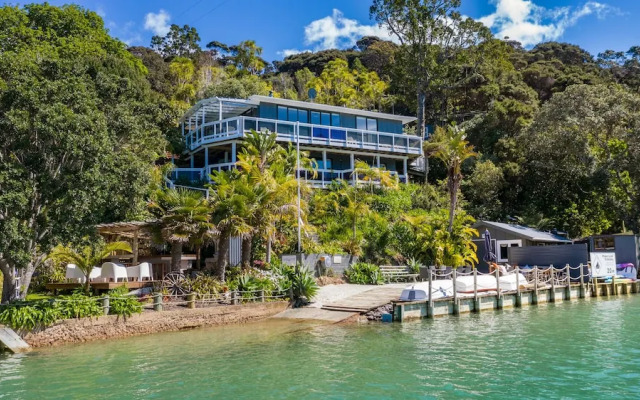 Kawau Lodge Boutique Resort