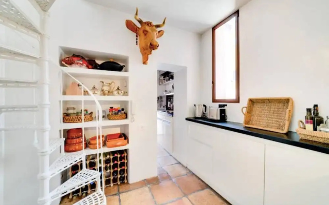 Luxury Art Apartment In Trastevere With Terrace