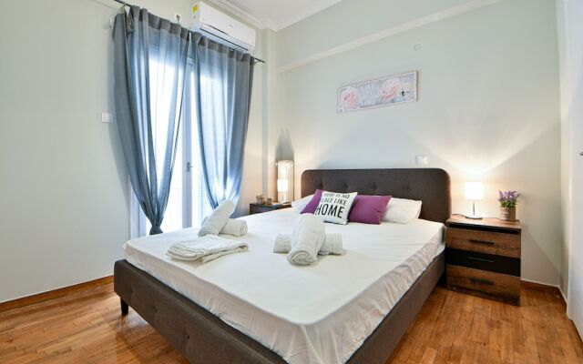 Renovated flat in Athens perfect location