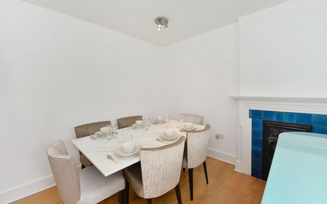 London Lifestyle - Knightsbridge VI