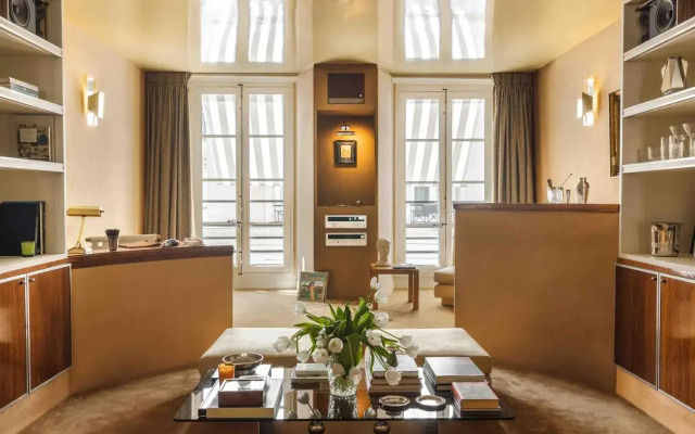 Les Suites Cinabre