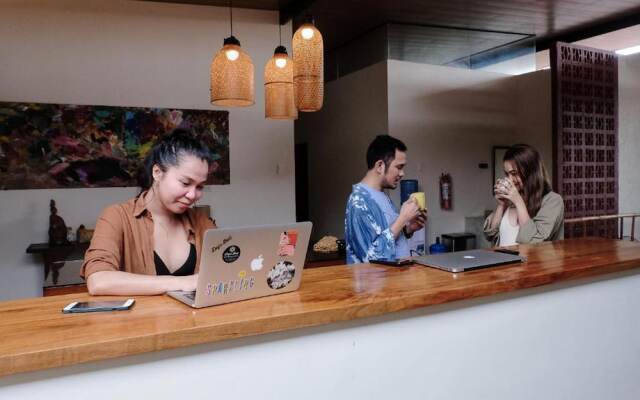 Ceda Guest House by HiveRooms