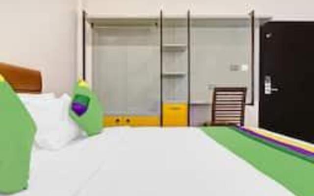 Treebo Grand Vistara Airport Suites