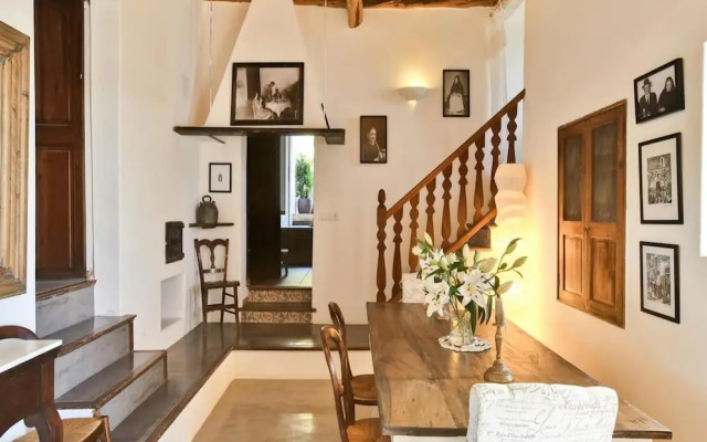 Cozy Holiday Home With Outdoor Cinema