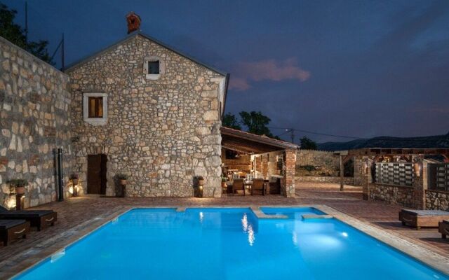 Pool Villa Cupido