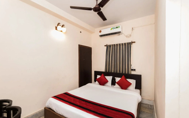 OYO 8129 Coral Residency City Center