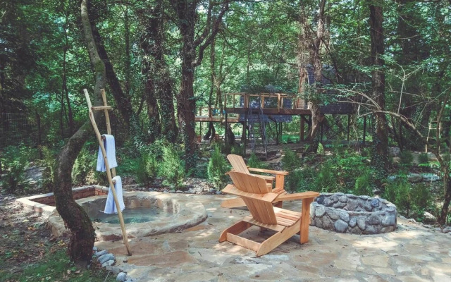 Duende Treehouses & Cocktails