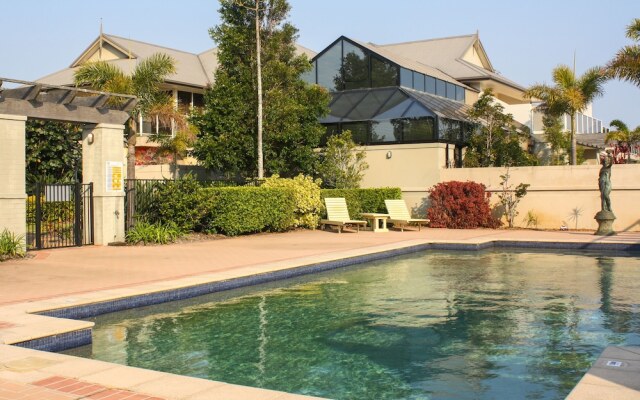 Harrington River Lodge