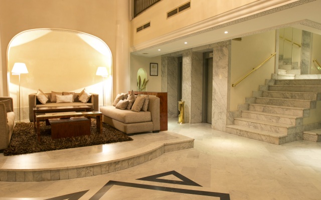 Hotel Nassim