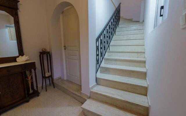 Tsigkos Apartment !