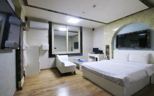 One Motel