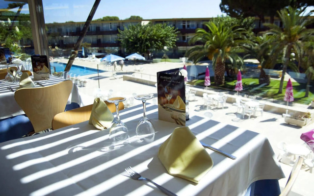 Aparthotel Comtat Sant Jordi