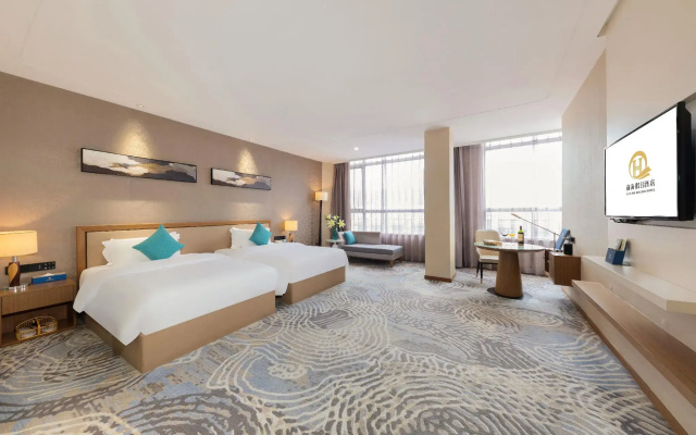 Qian Hai Holiday Hotel