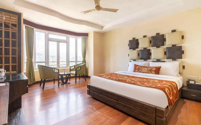 Summit Lillium Hotel & Spa