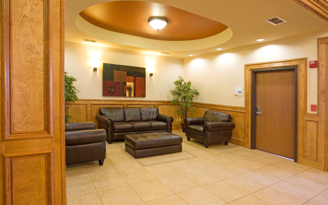 Holiday Inn Express & Suites Kingsville, an IHG Hotel