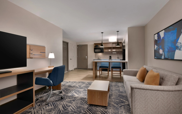 Candlewood Suites Asheville Downtown by IHG