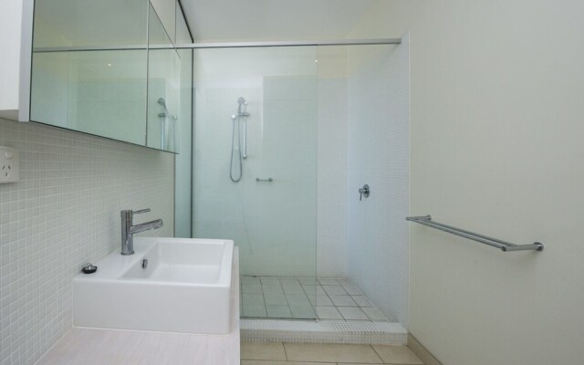 1 Bright Point Apartment 1502