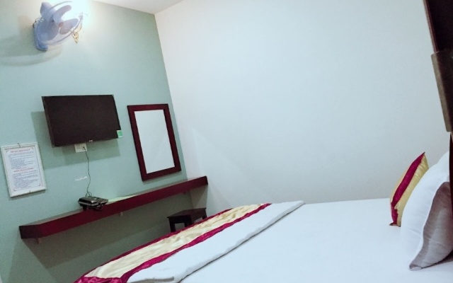 Khach San Yen Phu – Guest Rooms – Tuy Hoa