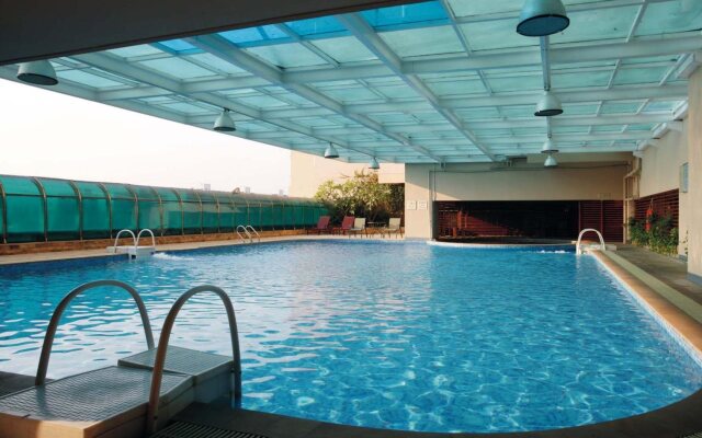Hotel Royal Suites and Towers
