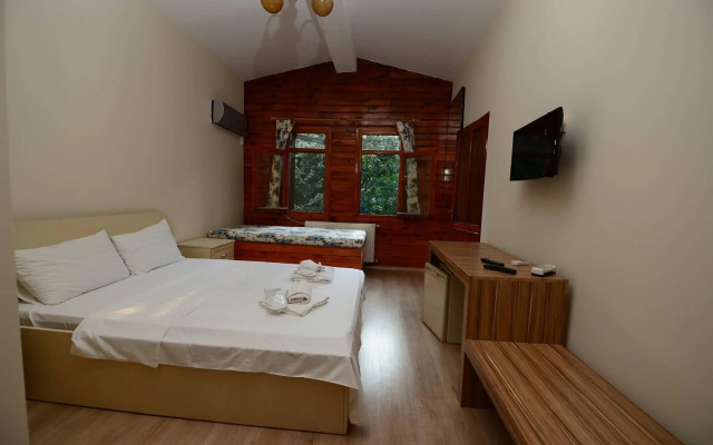 Sapanca Taş Ev & Bungalow