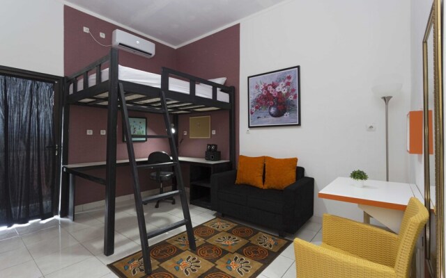 RedDoorz near University of Indonesia