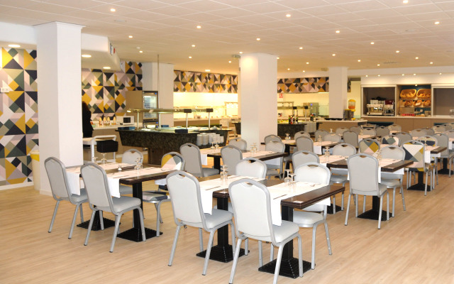 Acuasol Aparthotel 