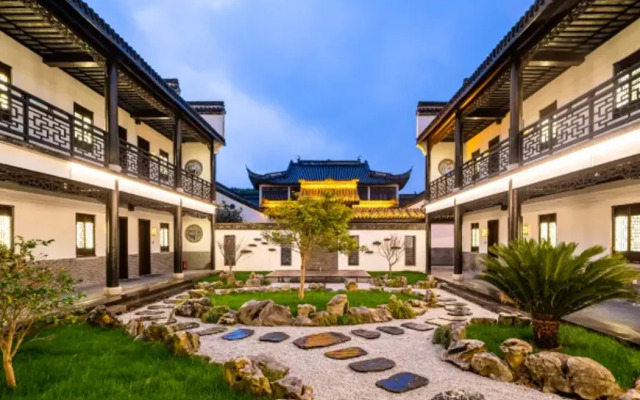 Rezen Retreat(Shanghai Sanjia Xintiandi Tourism Resort)