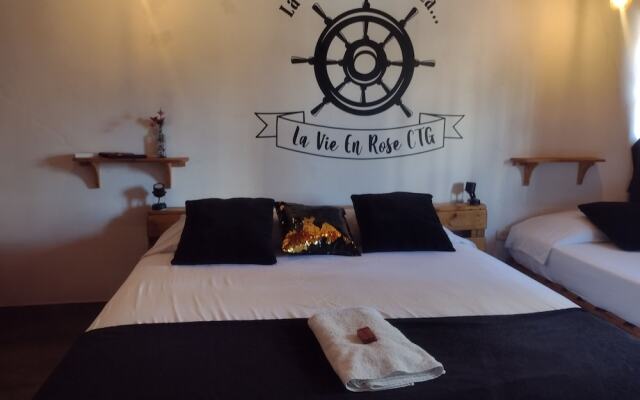 Hostal y Restaurante La Vie En Rose