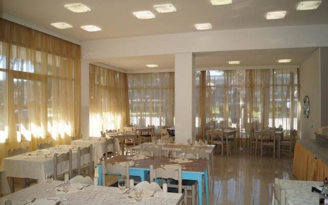 Hotel Madonna Del Pino