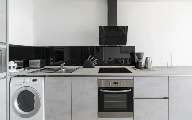 Tulipa II, Rest and Family