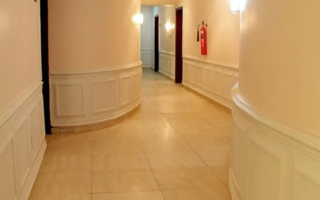 Queens Gate Hotel
