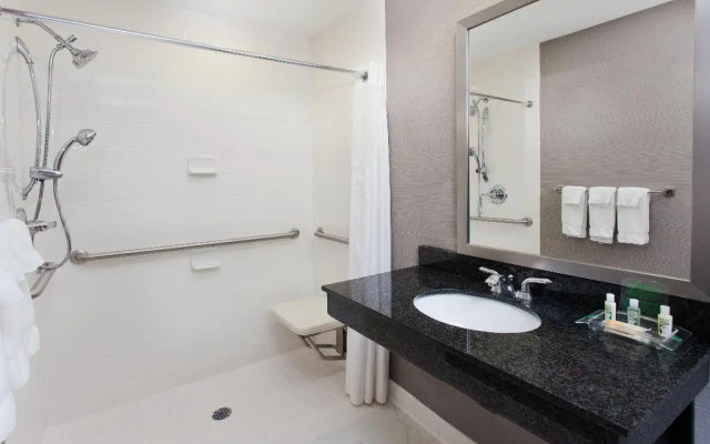 DoubleTree by Hilton Brunswick