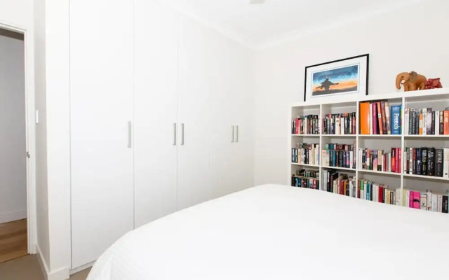 Ocean View Luxury 3 Bedroom Home With Balcony