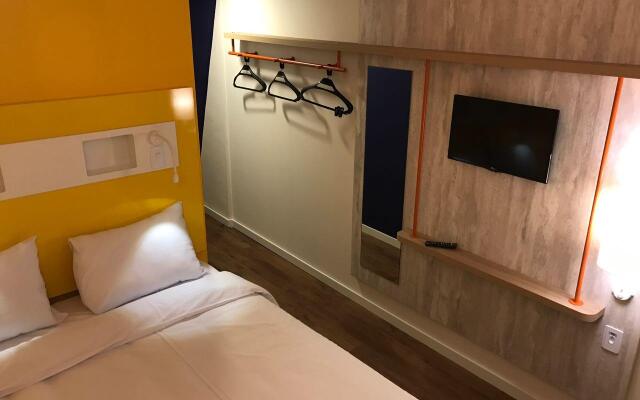 ibis budget Divinopolis