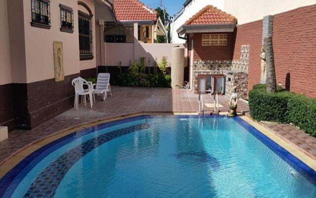 Champion House Pool Villa